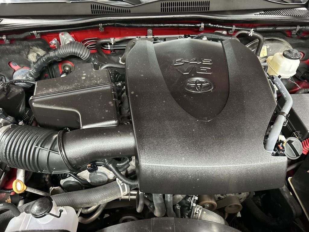 Used 2022 Toyota Tacoma Limited AWD/4WD image 25