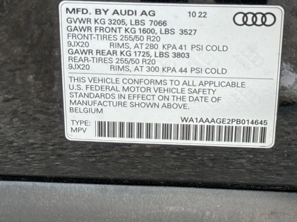Used 2023 Audi e-tron Premium image 26