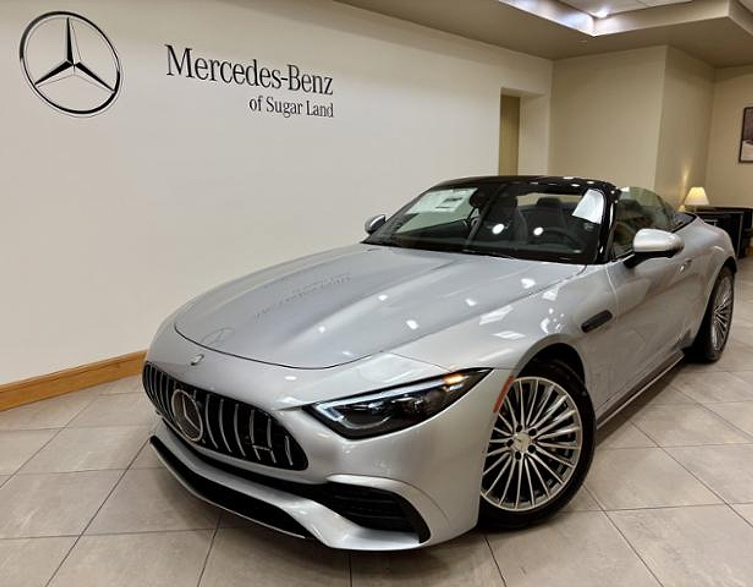 New 2026 Mercedes-Benz SL 43 AMG image 1