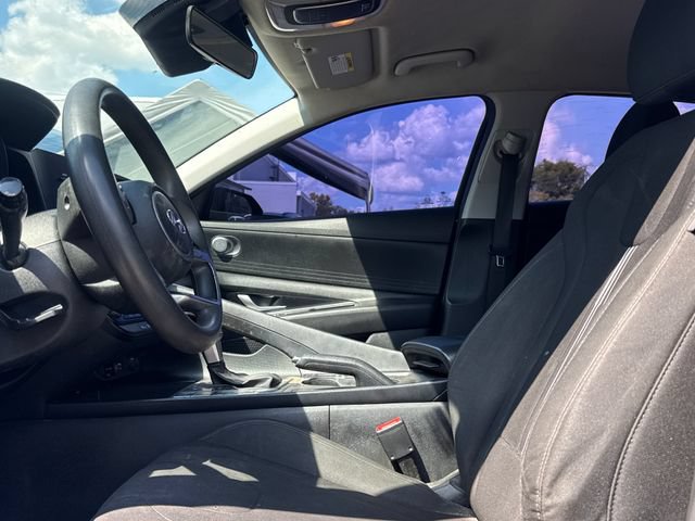 Used 2021 Hyundai Elantra SEL FWD image 12