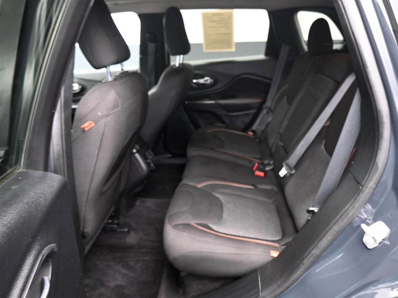 Used 2017 Jeep Cherokee 75th Anniversary image 11