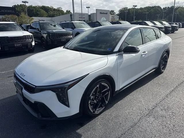 Certified 2025 Kia K4 EX w/ GT-Line Premium Package FWD image 4
