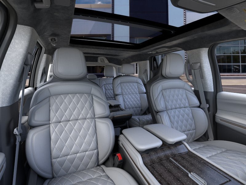 New 2026 Lincoln Navigator Black Label AWD/4WD image 10