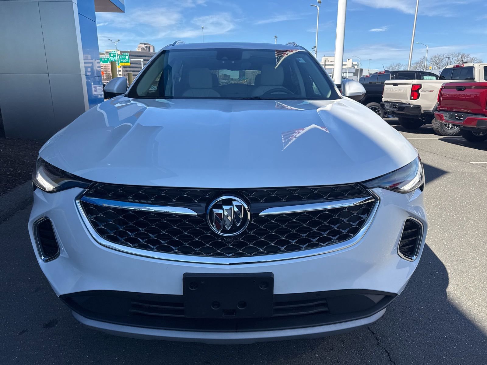 Used 2023 Buick Envision Avenir image 3