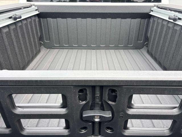 New 2026 RAM 1500 Laramie AWD/4WD image 4
