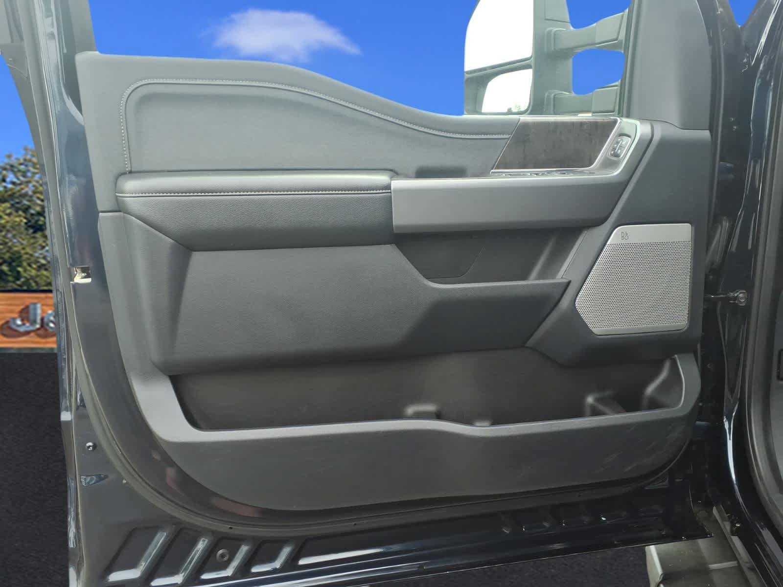 Used 2024 Ford F250 Lariat AWD/4WD image 11