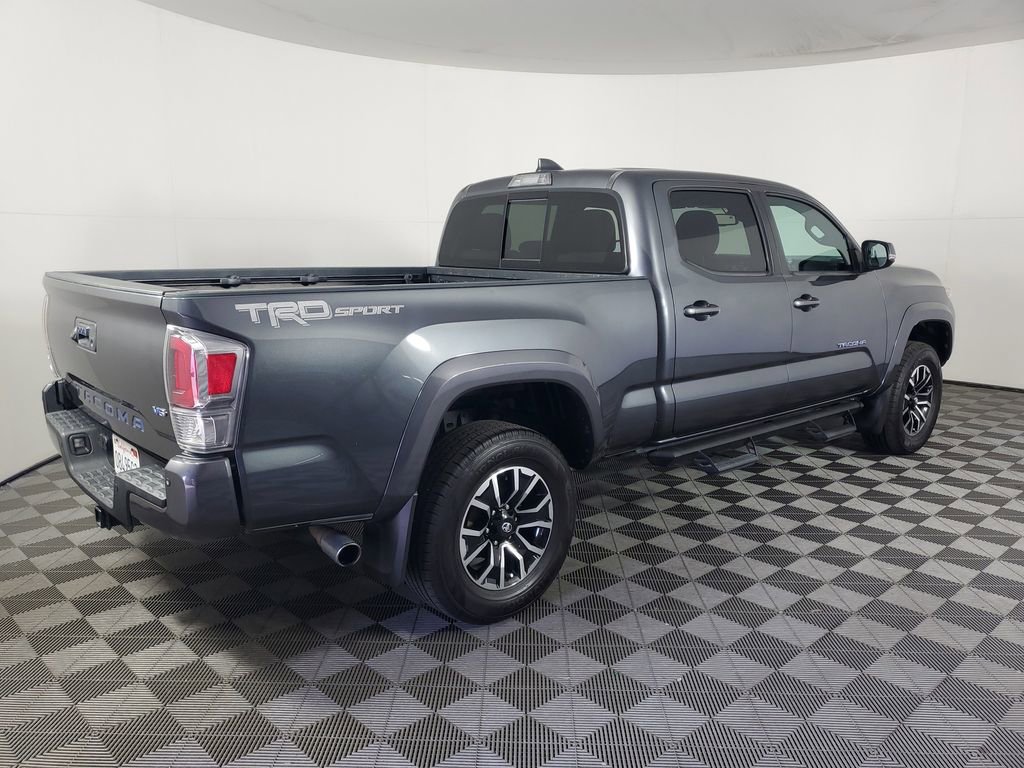 Used 2021 Toyota Tacoma TRD Sport w/ Technology Package image 4