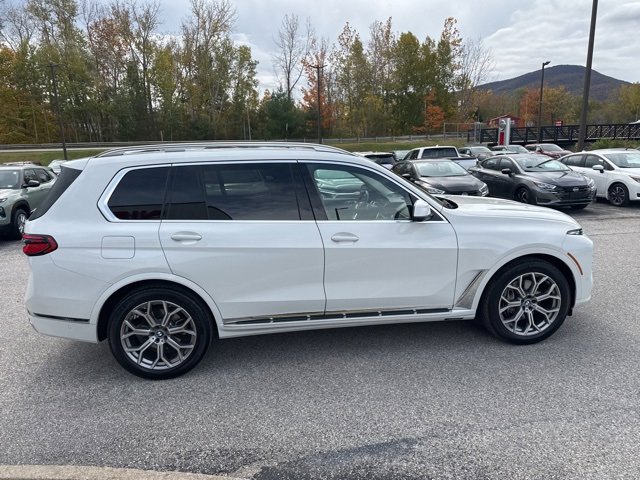 Used 2024 BMW X7 xDrive40i image 22