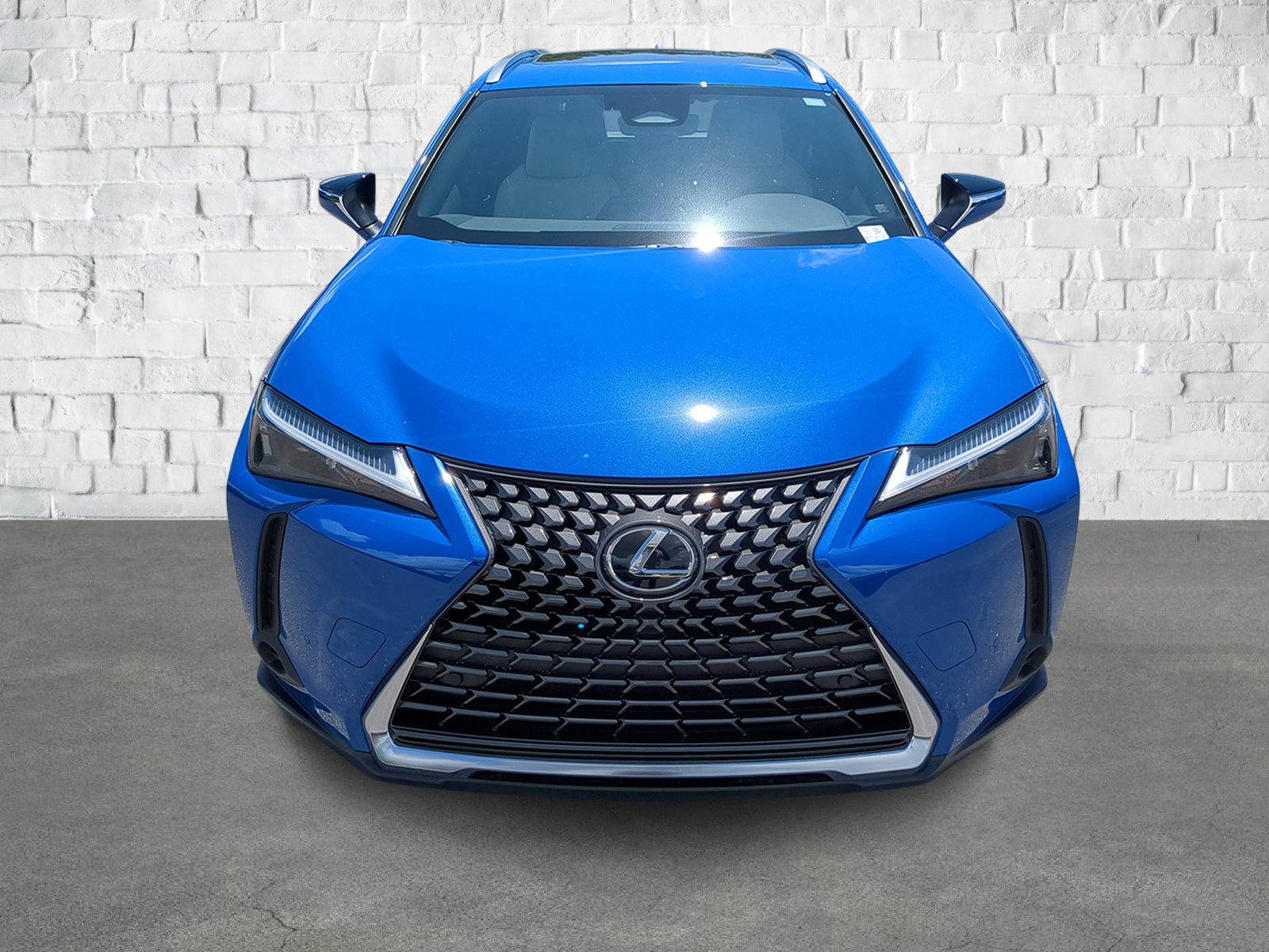 New 2025 Lexus UX 300h FWD image 2