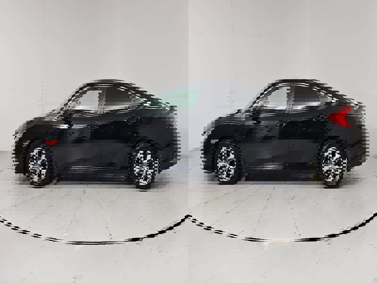 Used 2020 Honda Civic LX image 3