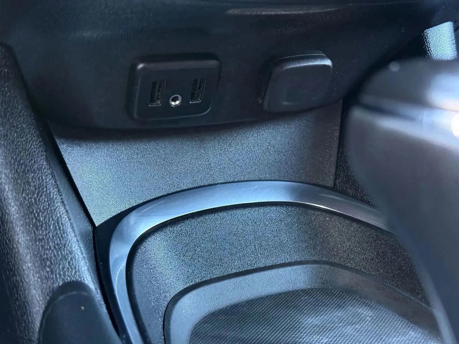 Used 2018 Chevrolet Malibu LT FWD image 30