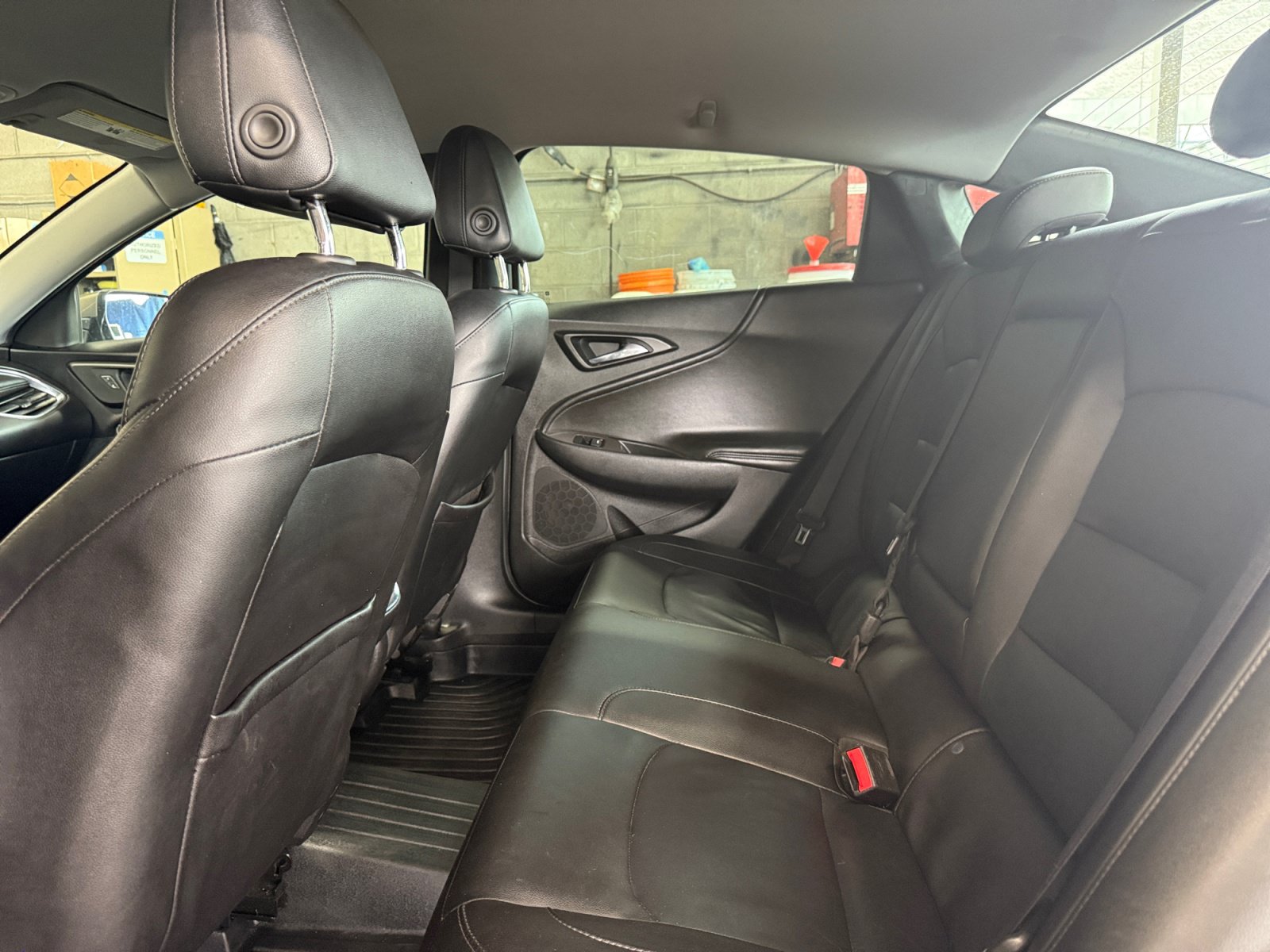 Used 2017 Chevrolet Malibu LT w/ Leather Package FWD image 25