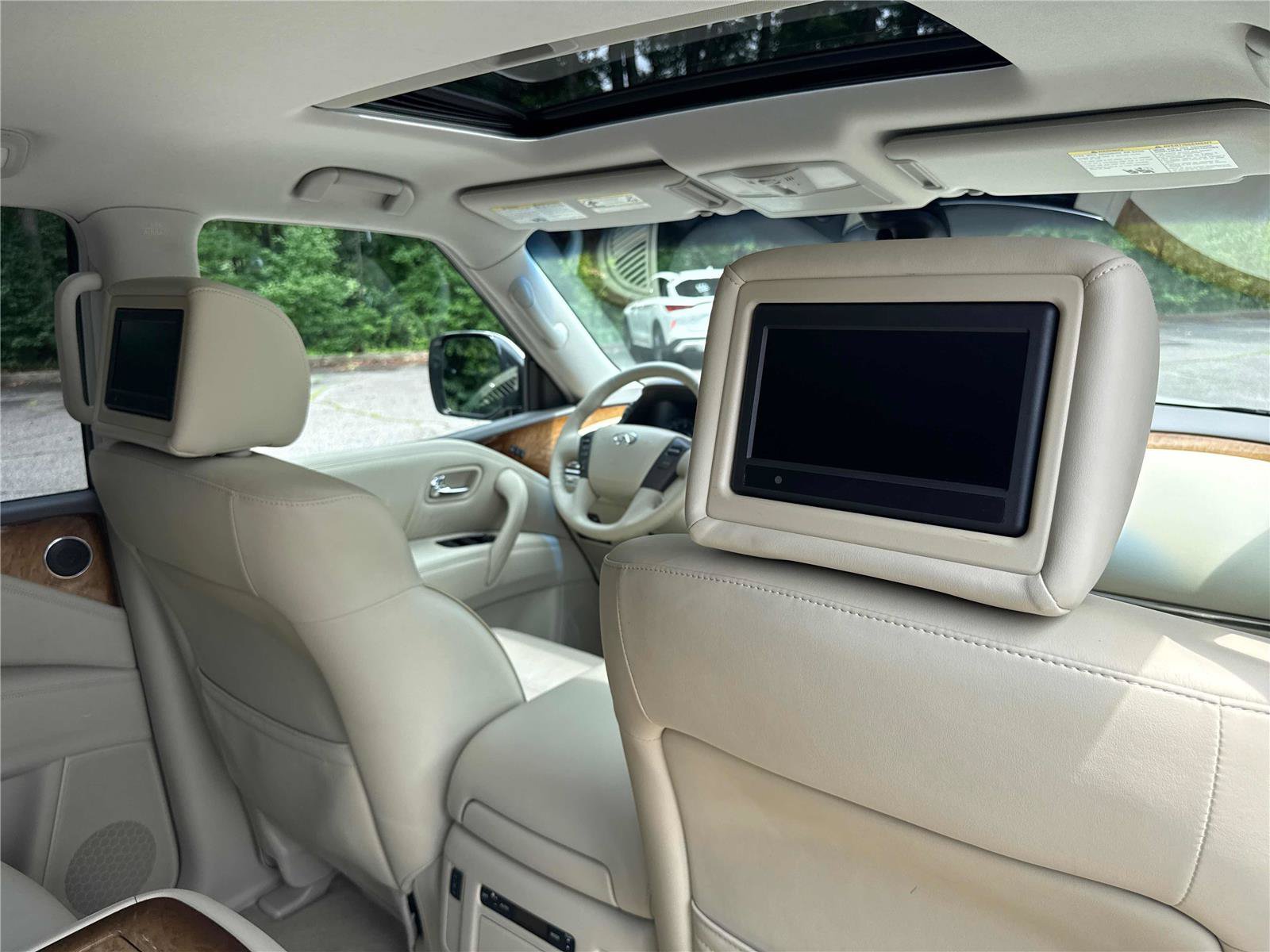 Used 2012 INFINITI QX56 4WD w/ Theater Pkg image 32