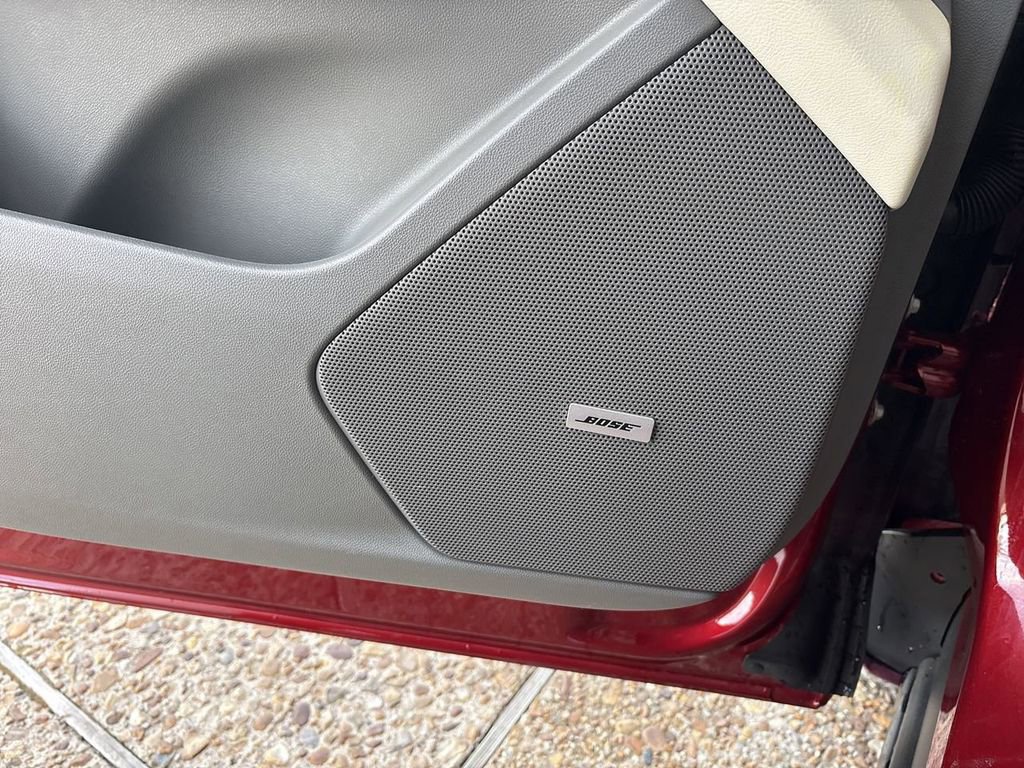 Certified 2025 Cadillac XT6 Premium Luxury AWD/4WD image 25