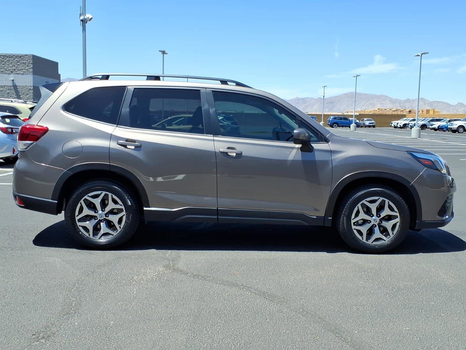 Certified 2024 Subaru Forester Premium AWD/4WD image 8