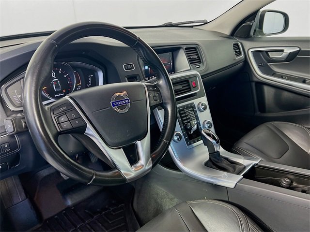 Used 2018 Volvo S60 T5 Dynamic w/ Vision Package image 9
