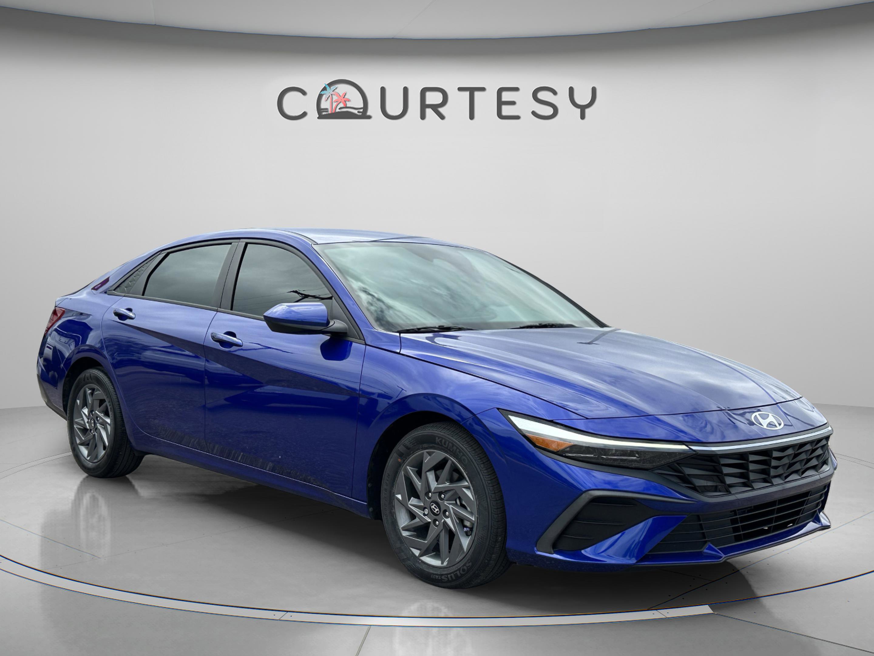 Certified 2024 Hyundai Elantra SEL image 7