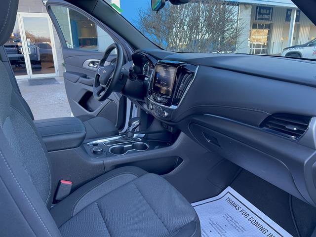 Used 2022 Chevrolet Traverse LT image 19