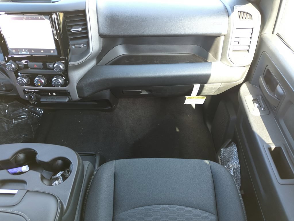 New 2026 RAM 2500 Warlock AWD/4WD image 16