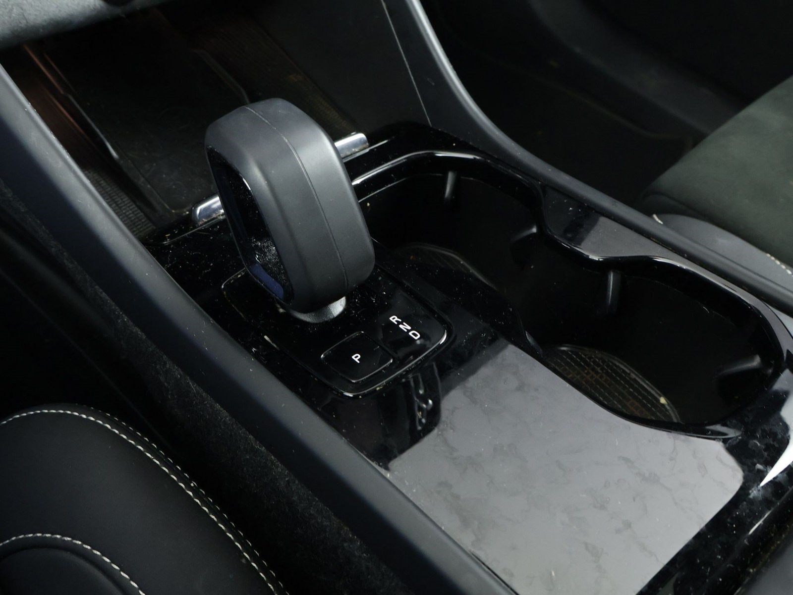 Certified 2023 Volvo C40 P8 Recharge Plus AWD/4WD image 15