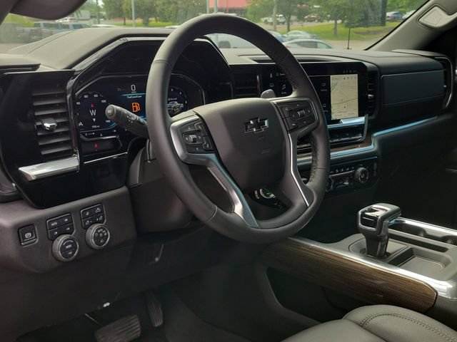 Used 2025 Chevrolet Silverado 1500 RST w/ RST All Star Premium Package AWD/4WD image 14