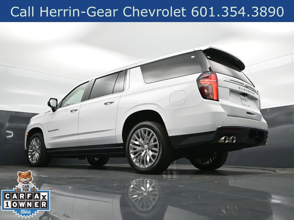 Used 2023 Chevrolet Suburban High Country image 43