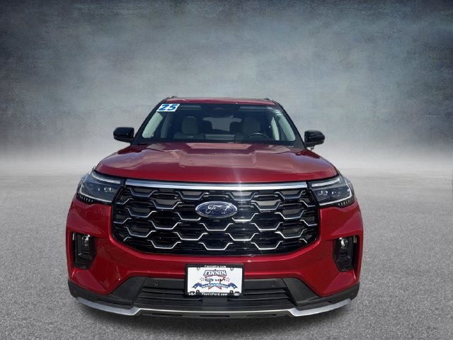 Used 2025 Ford Explorer Platinum w/ Ultimate Package AWD/4WD image 2