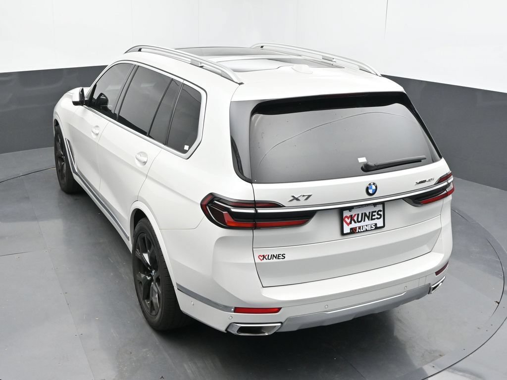 Used 2023 BMW X7 xDrive40i AWD/4WD image 38
