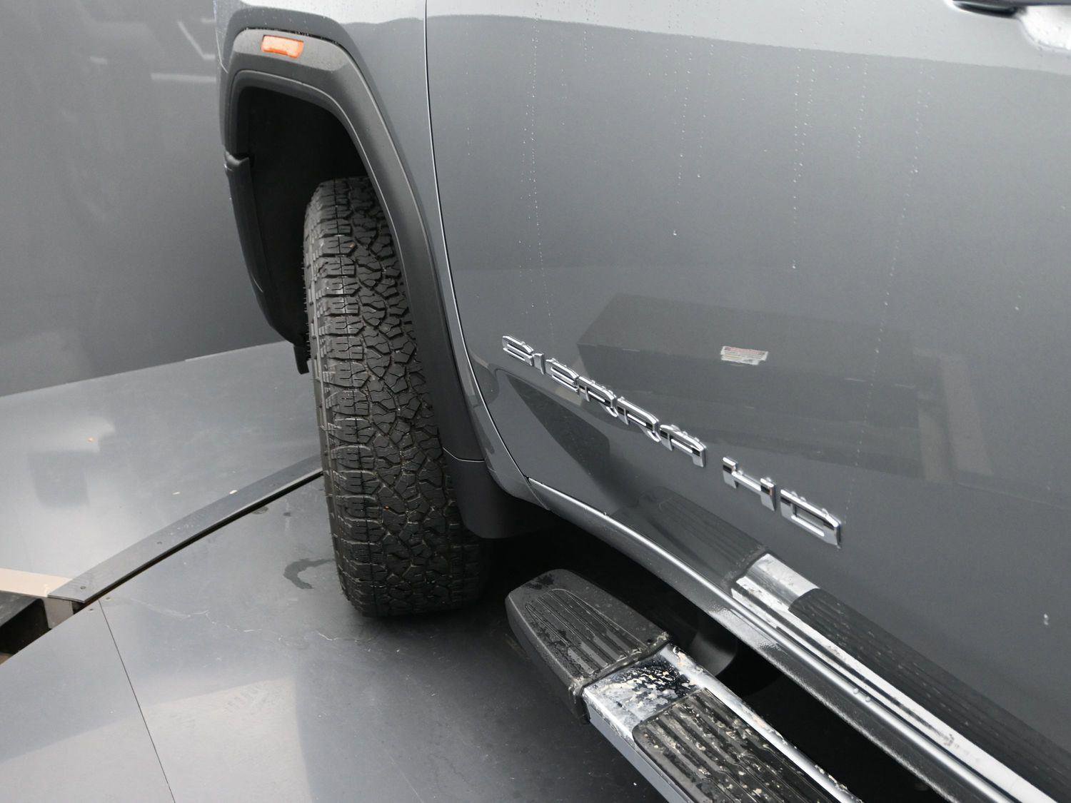 New 2026 GMC Sierra 2500 SLT w/ SLT Premium Package image 5