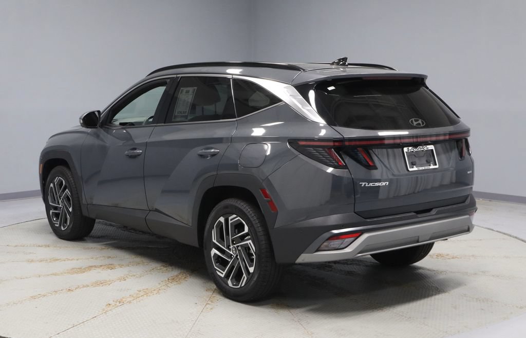 Certified 2025 Hyundai Tucson Limited AWD/4WD image 13