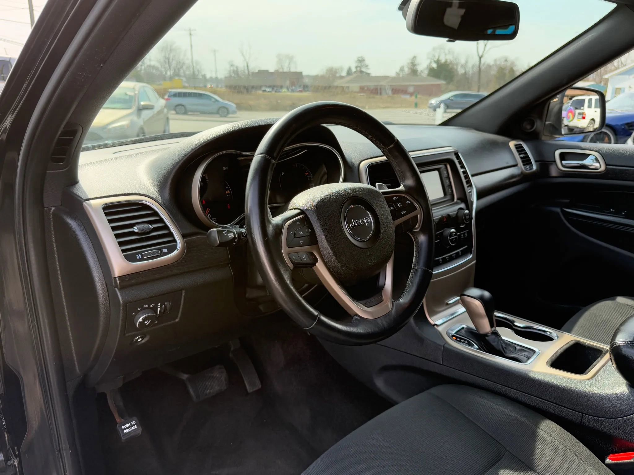 Used 2016 Jeep Grand Cherokee Laredo w/ Quick Order Package 23E image 10
