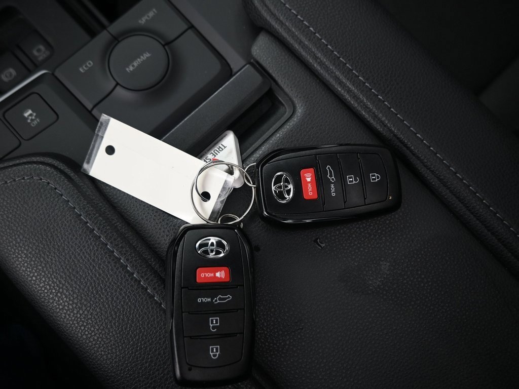 Used 2024 Toyota Grand Highlander XLE image 16