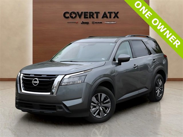 Used 2024 Nissan Pathfinder SV image 1