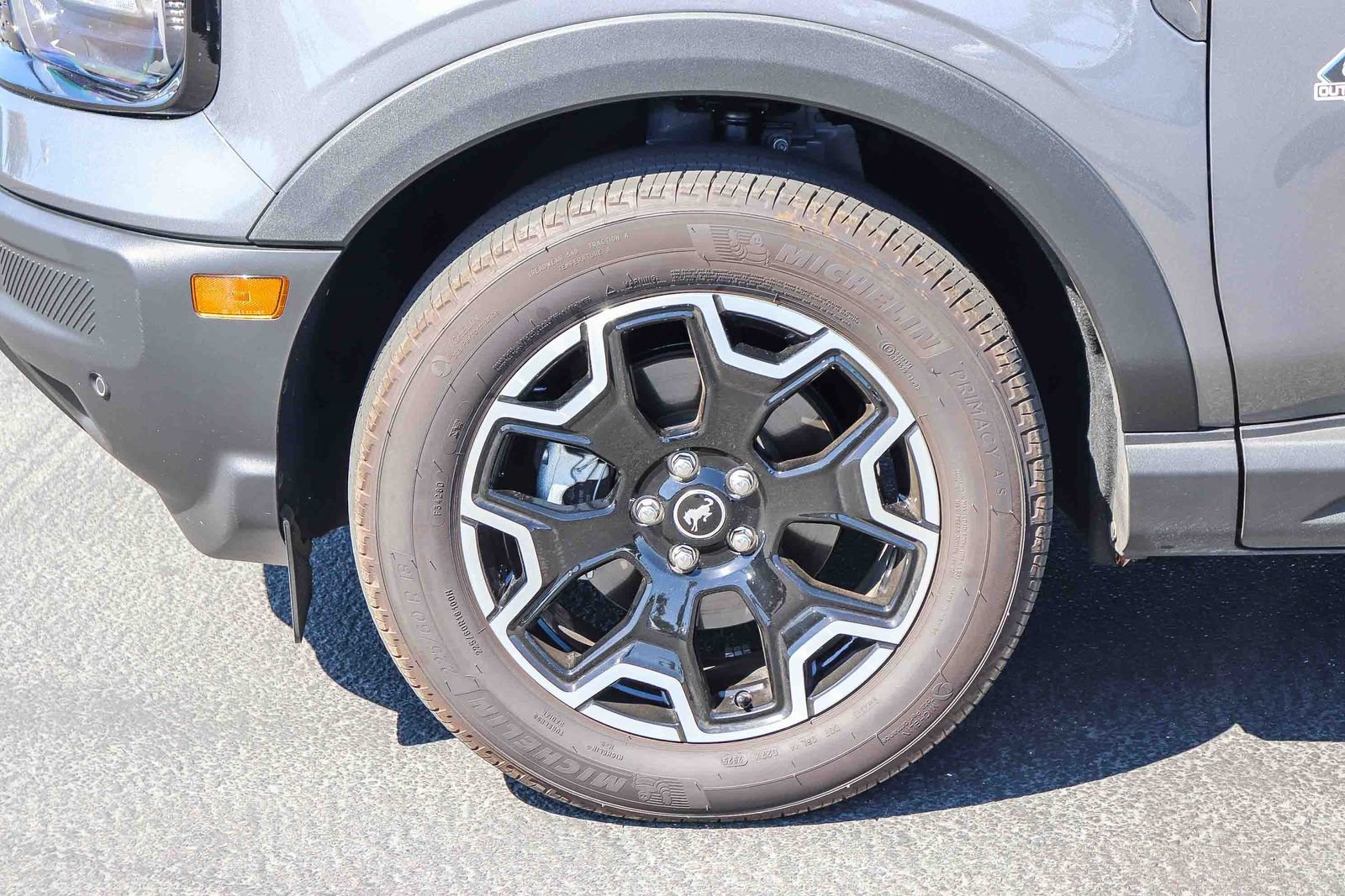 Used 2025 Ford Bronco Sport Outer Banks w/ Outer Banks Tech Package+ AWD/4WD image 9