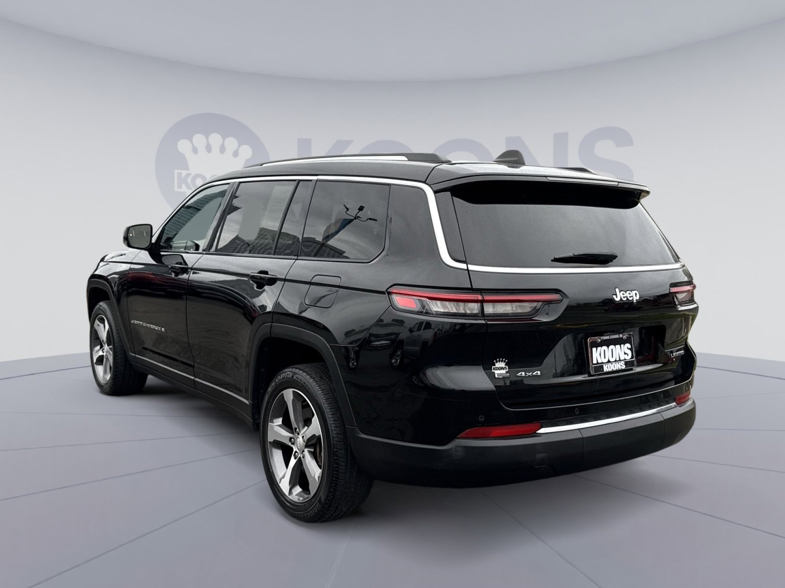 Used 2023 Jeep Grand Cherokee L Limited image 4