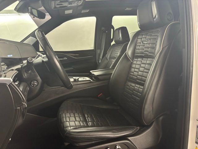 Used 2022 Cadillac Escalade Premium Luxury Platinum RWD image 20