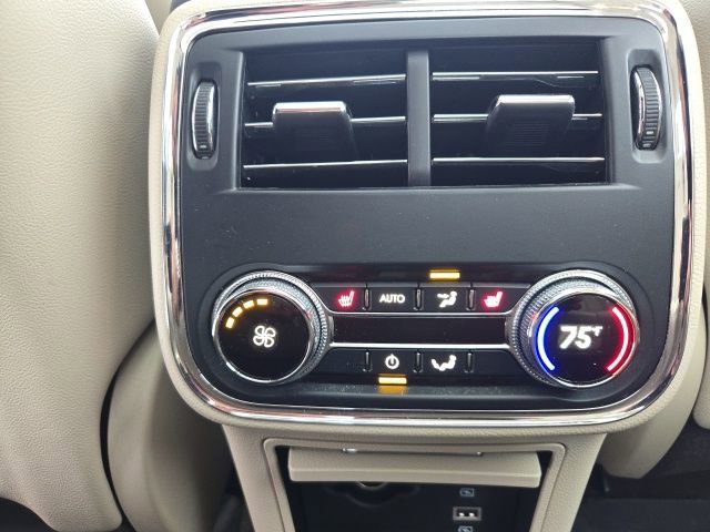 Used 2020 Lincoln Continental Reserve image 41