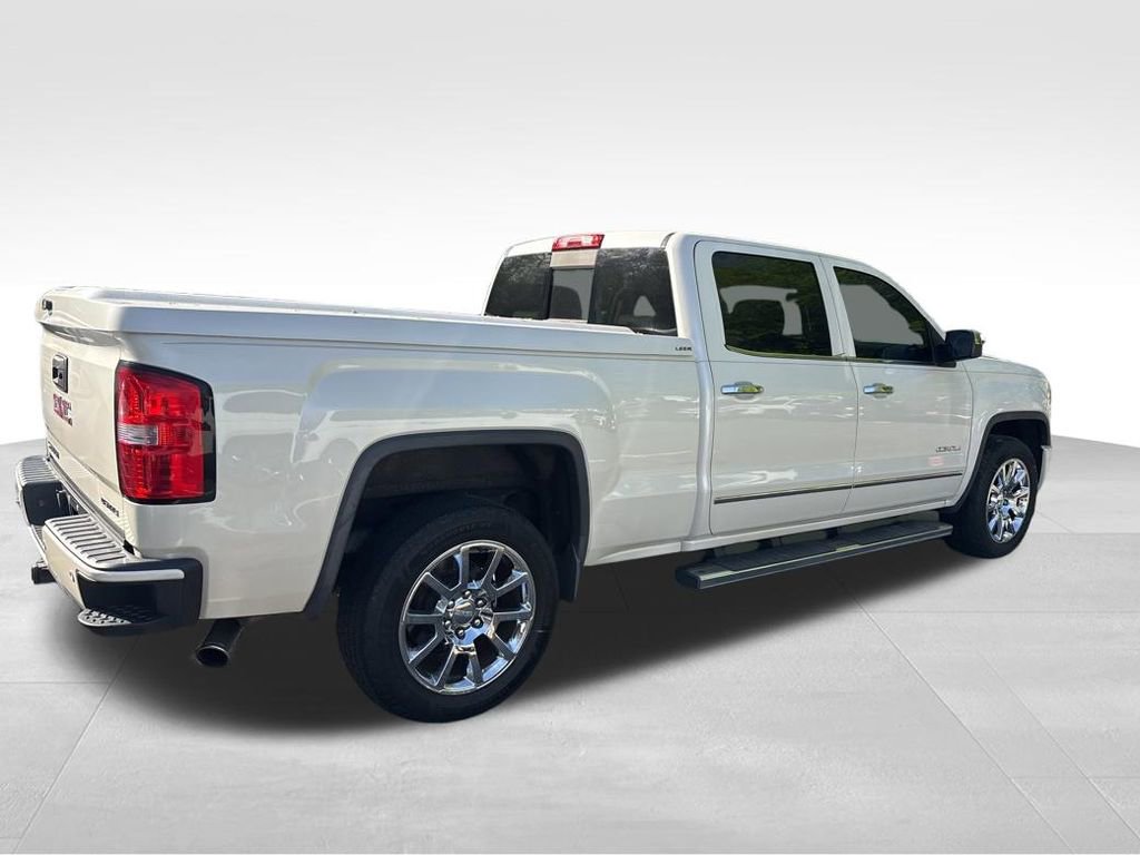 Used 2015 GMC Sierra 1500 Denali w/ Driver Alert Package image 12