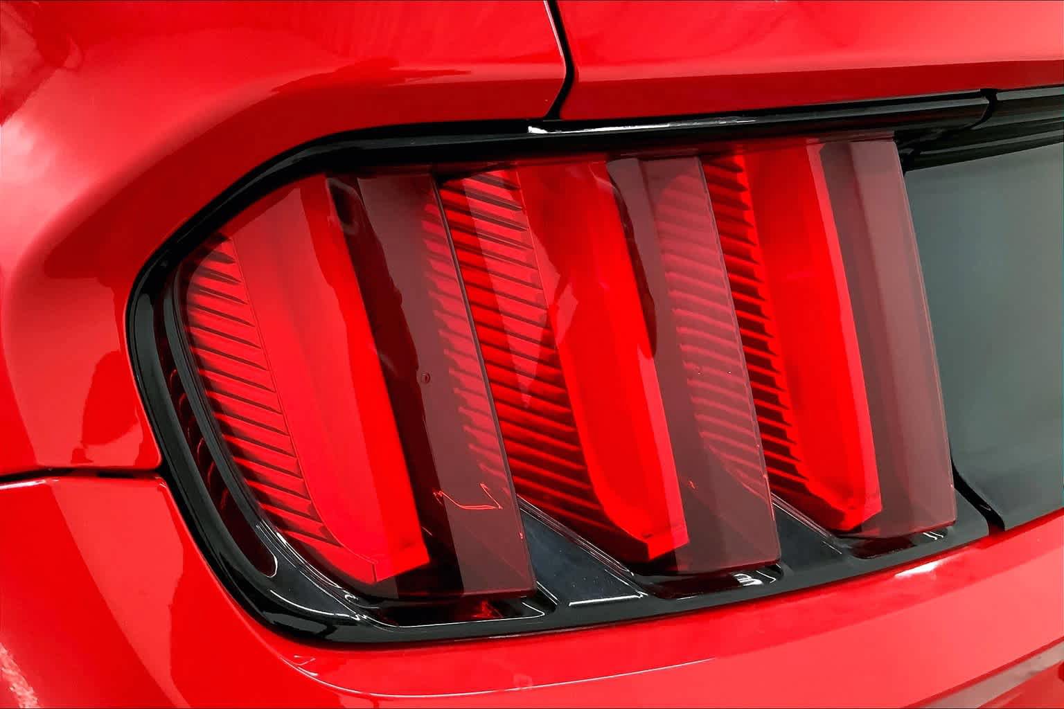 Used 2016 Ford Mustang Convertible w/ Equipment Group 051A RWD image 21
