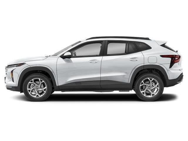 Used 2025 Chevrolet Trax LT FWD image 14