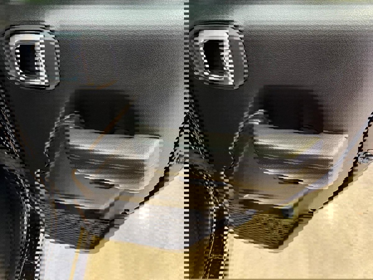 Used 2023 Jeep Gladiator Willys image 48