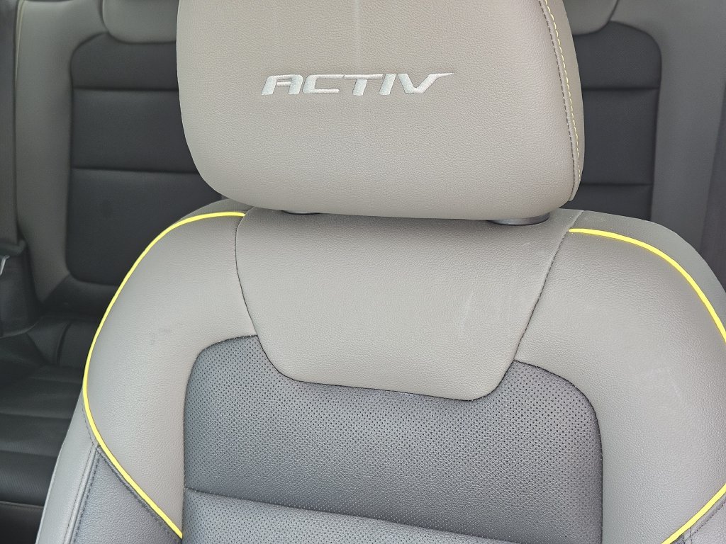 Used 2025 Chevrolet Trax ACTIV FWD image 15