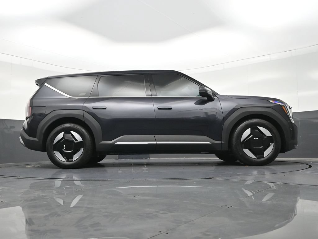 Used 2026 Kia EV9 Light RWD image 33