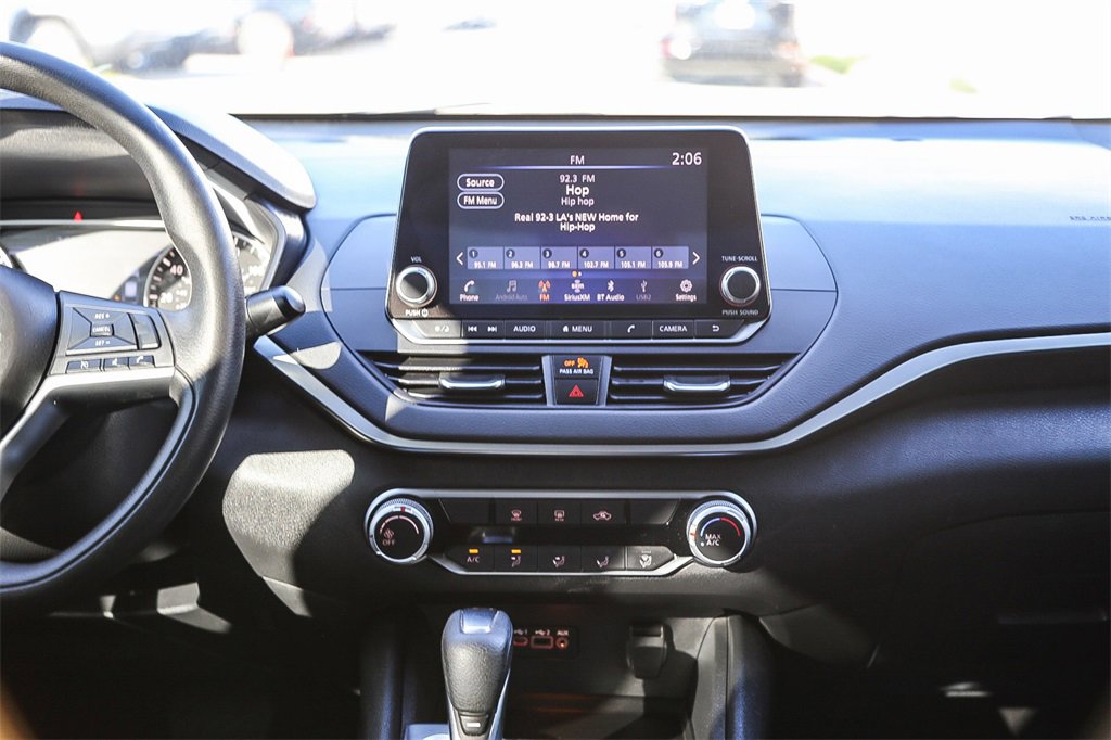 Used 2022 Nissan Altima 2.5 SV image 13