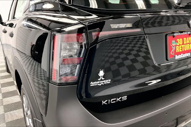New 2026 Nissan Kicks S FWD image 18