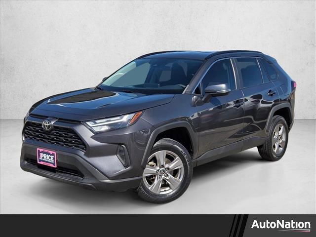 Used 2022 Toyota RAV4 XLE video 1