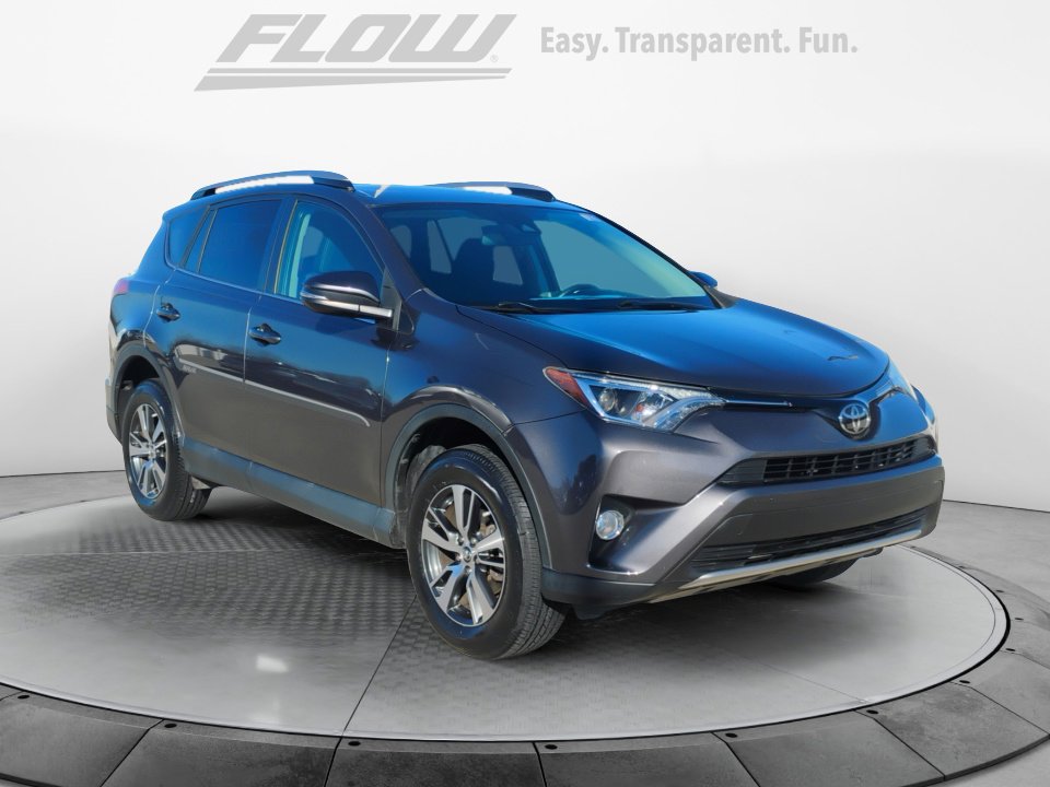 Used 2018 Toyota RAV4 XLE image 1