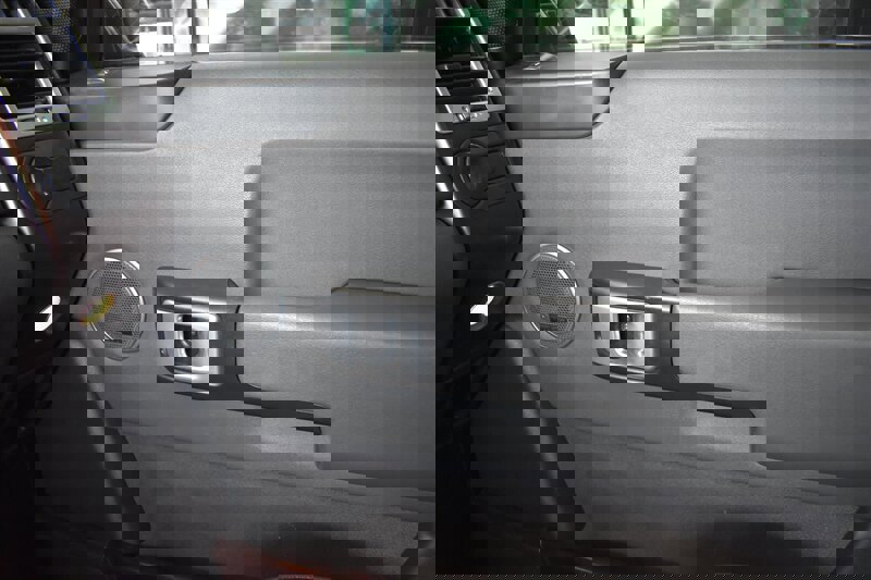 Used 2005 Land Rover Range Rover HSE image 29