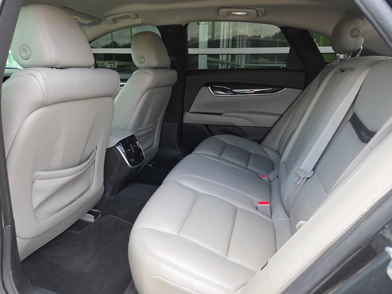 Used 2016 Cadillac XTS Luxury image 13