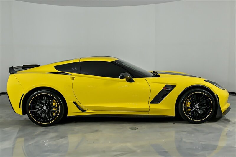 Used 2016 Chevrolet Corvette Z06 w/ C7.r Special Edition RWD image 14
